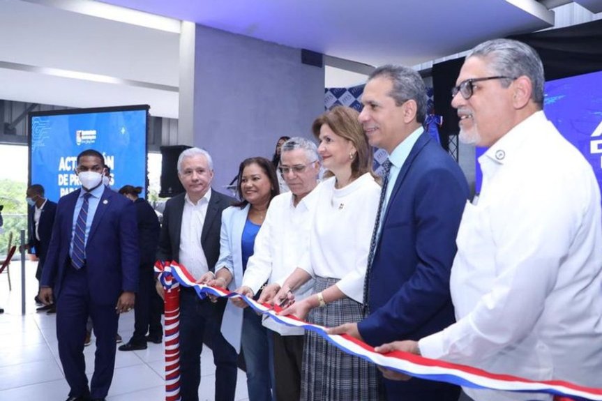 Vicepresidenta Raquel Peña encabeza inauguración extensión del ITLA en Santo Domingo Este